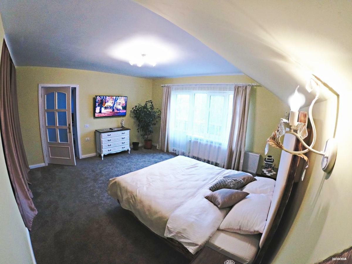 Apulum Gardens Hotel Алба Юлия Екстериор снимка